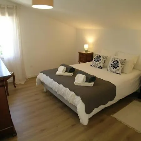 Spacious With Pool & Magnificent View Casa vacanze Saint-Aubin-de-Cadelech