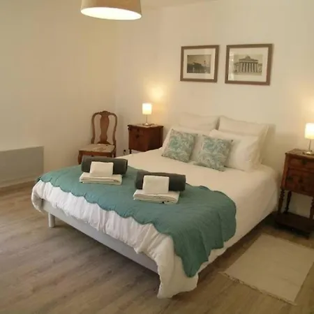Spacious With Pool & Magnificent View Casa vacanze Saint-Aubin-de-Cadelech