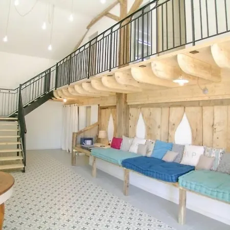 Spacious With Pool & Magnificent View Saint-Aubin-de-Cadelech